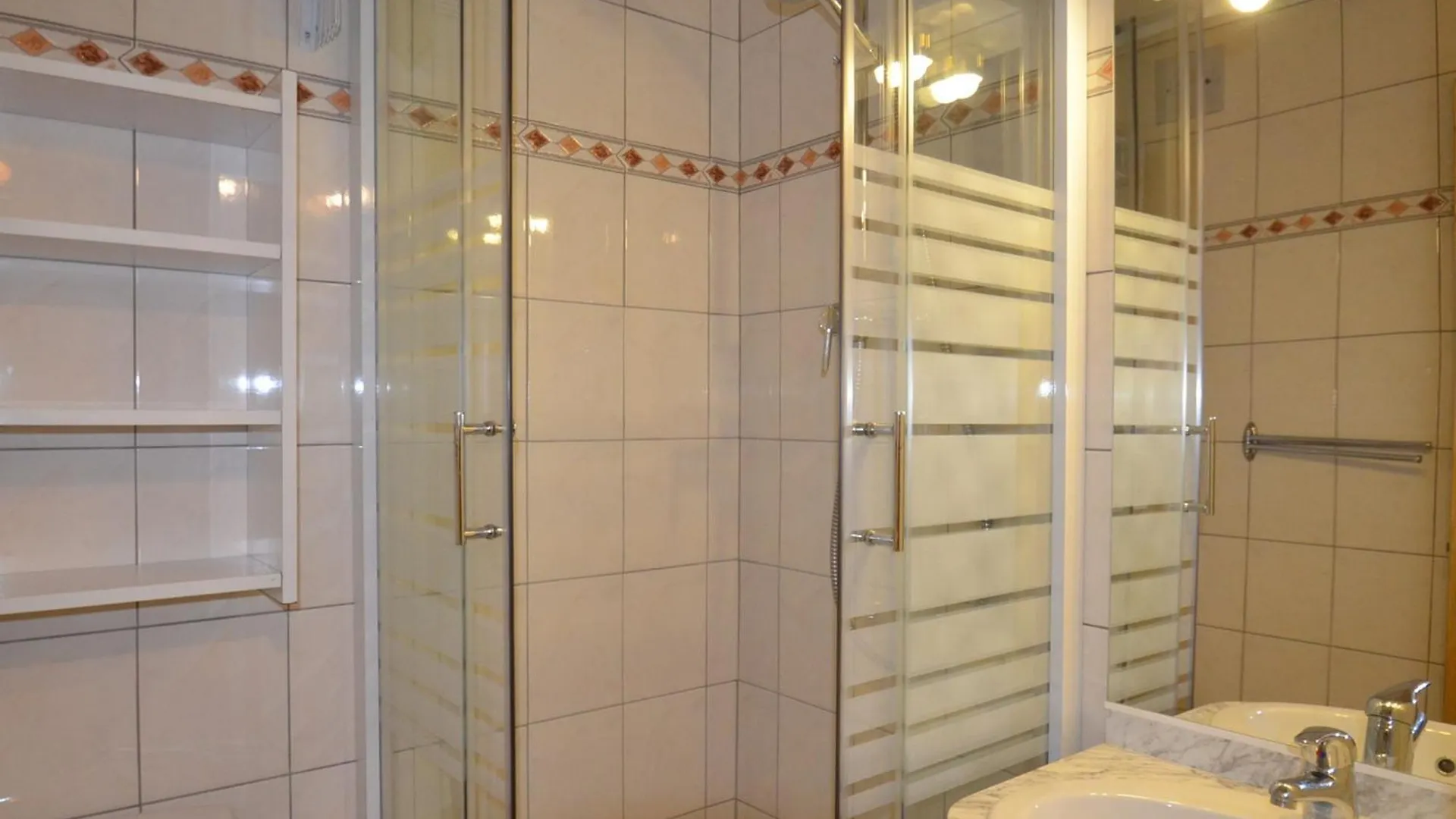Studio Confort Avec Wifi Aux Pieds Des Pistes - Les Menuires - Fr-1-452-98 Saint-Martin-de-Belleville Apartment